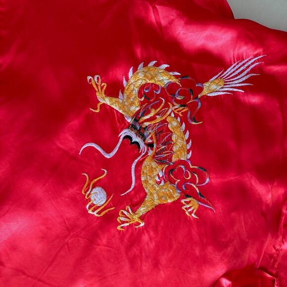 Vintage Red Satin Dragon Robe Short Kimono Aloha Hawaii Embroidered Rayon S - Picture 11 of 13